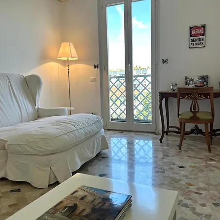 Apartment Vecchia *