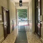 Vecchia *