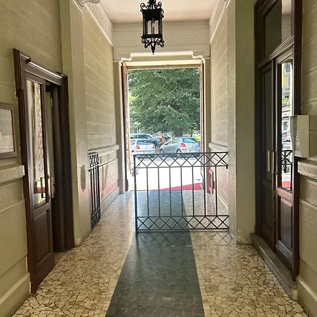Vecchia *